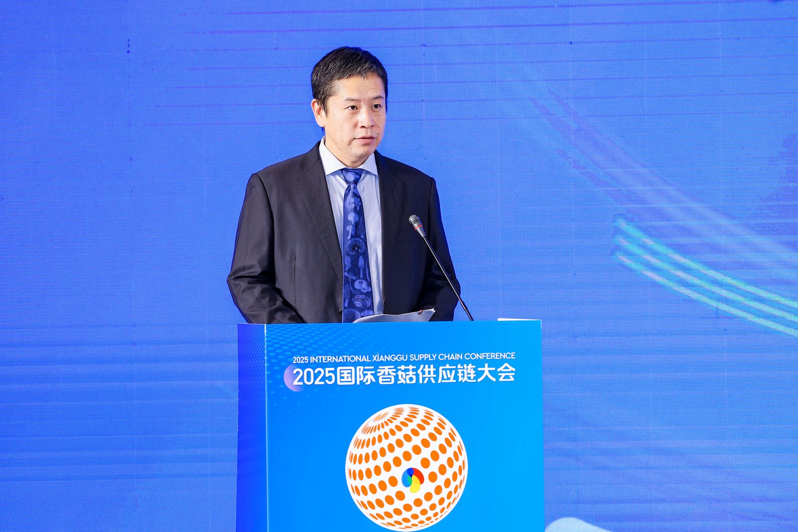 七河、キノコを媒体に世界をつなぐ：2025年国際シイタケサプライチェーン会議が山東省淄博市で盛大に開幕09.jpg 